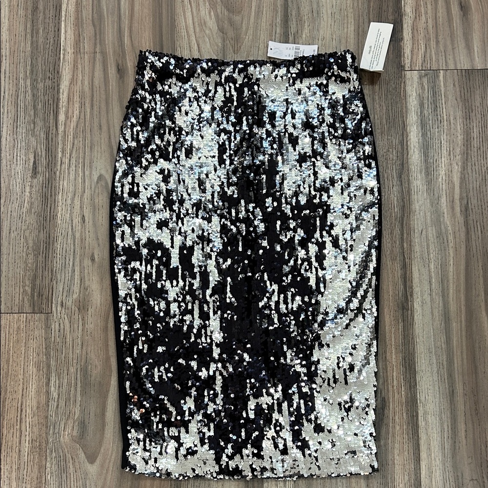 New York & Company Black and Silver Sequin Pencil Skirt